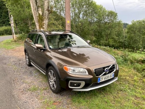 Volvo XC70 D5 AWD Summum (2012)