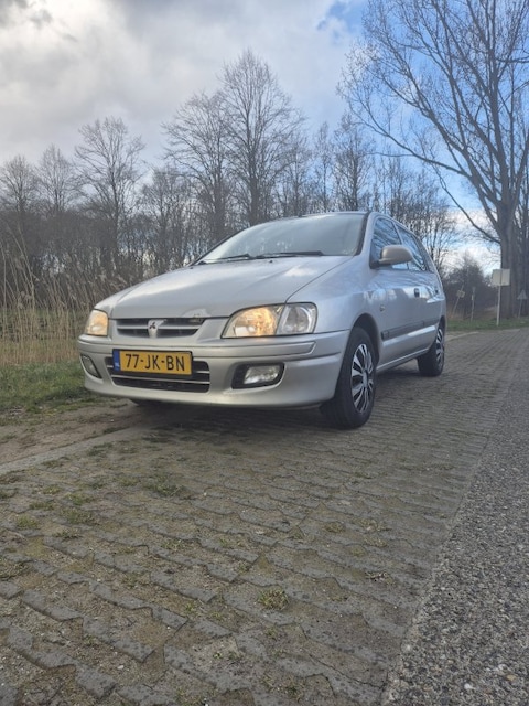 Mitsubishi Space Star 1.6 Family