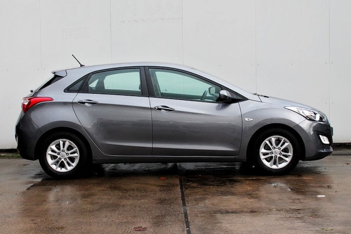 Hyundai i30 1.6 GDI Business Edition (2012)