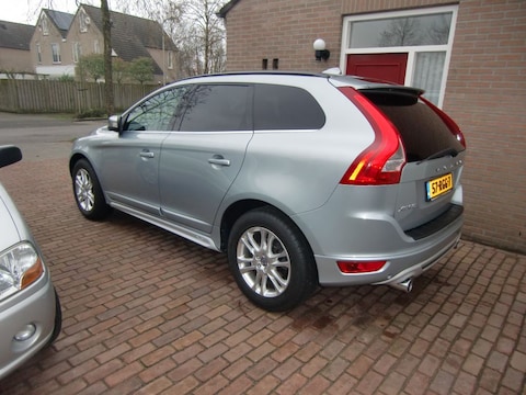 Volvo XC60 D5 AWD R-Design (2011)