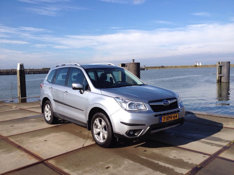 Subaru Forester 2.0 Luxury Plus (2014)