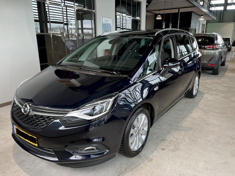 Opel Zafira (2019)