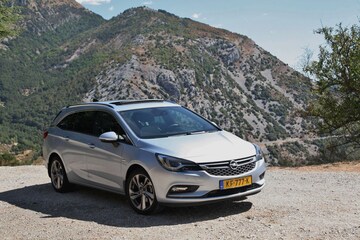 Opel Astra Sports Tourer 1.4 Turbo Innovation (2016)