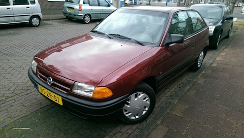 Opel Astra 1.4i GL (1994)
