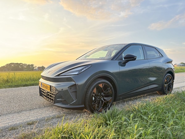 Cupra Raval 52kWh 155kW Performance First Edition (2026)
