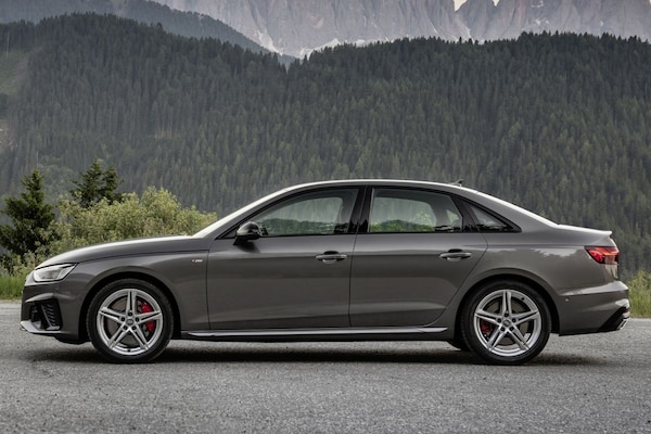 Audi A4 Limousine
