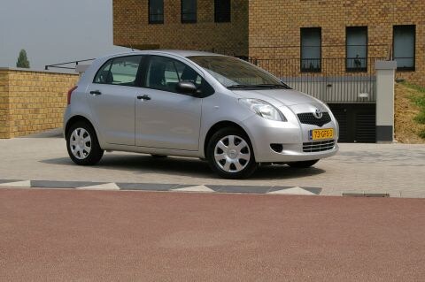 Toyota Yaris 1.0 12v VVT-i Idols (2008)