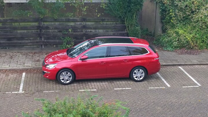 Peugeot 308 SW Blue Lease Executive 1.6 BlueHDi 120 (2014)