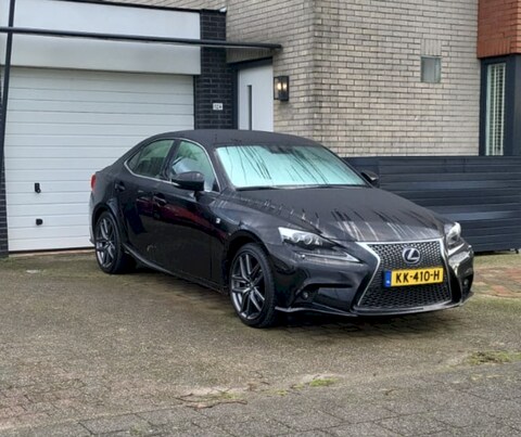Lexus IS 300h F Sport Line