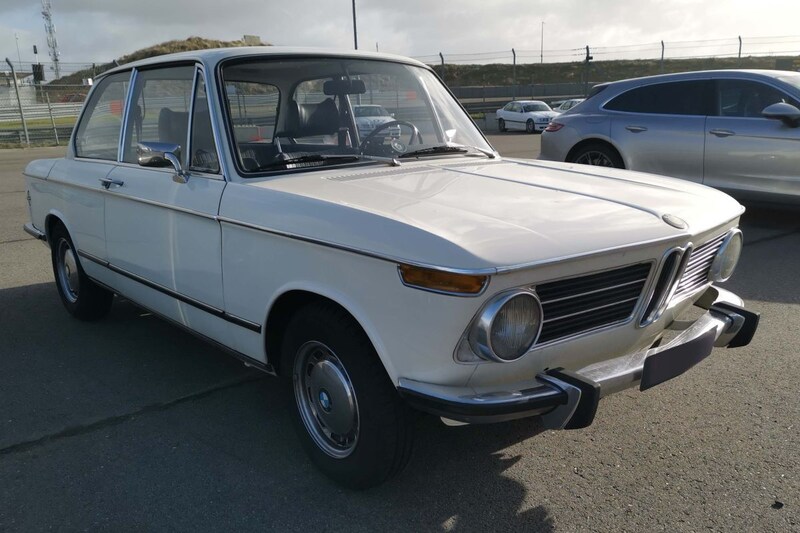 BMW 2002 (1973) – In the Wild