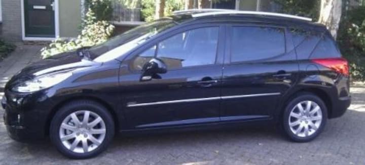 Peugeot 207 SW Outdoor (2007) review