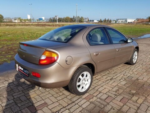 Chrysler Neon 2.0i 16V LX (2002)