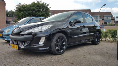 Peugeot 308 XT 1.6 HDiF 110pk (2008)