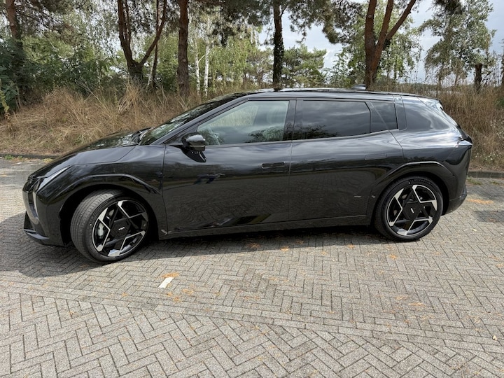 Kia EV4 81.4kWh GT-Line (2026)