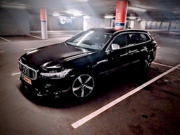 Volvo V90 D3 R-Design (2018)