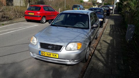 Hyundai Accent 1.3i GL (2004)
