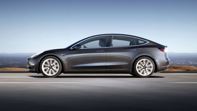 Tesla Model 3 Long Range AWD (2019)