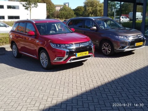 Mitsubishi Outlander PHEV Intense+