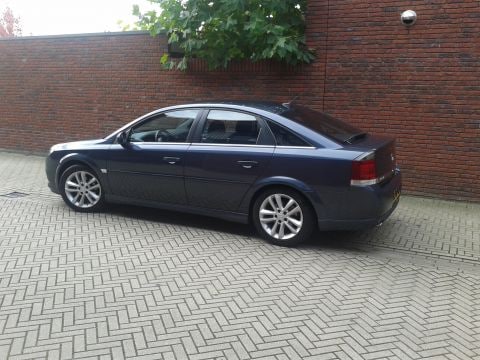Opel Vectra GTS 1.8-16V (2007)