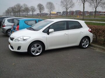 Toyota Auris 1.8 Full Hybrid Dynamic (2011)