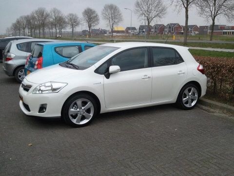 Toyota Auris 1.8 Full Hybrid Dynamic (2011)