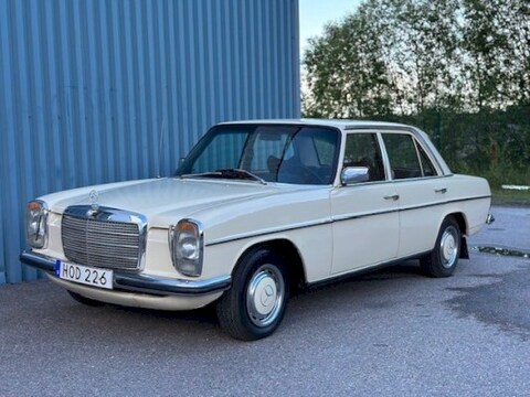 Mercedes-Benz W114/W115