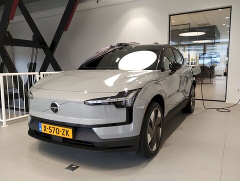 Volvo EX30 Single Motor Extended Range Core