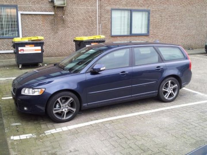 Volvo V50 D2 DRIVe Start/Stop Limited Edition (2012)
