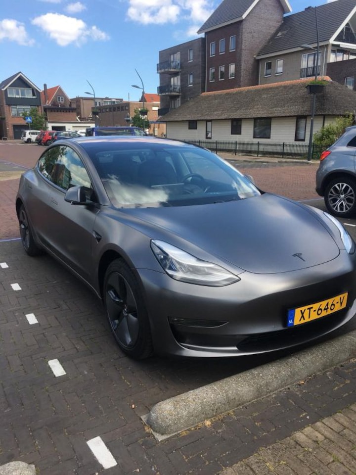 Tesla Model 3 Long Range AWD (2019)