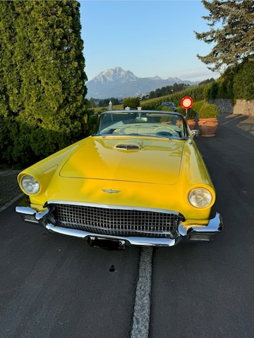 Ford Thunderbird (1957)