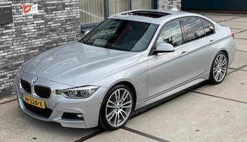 BMW 330e iPerformance (2016)