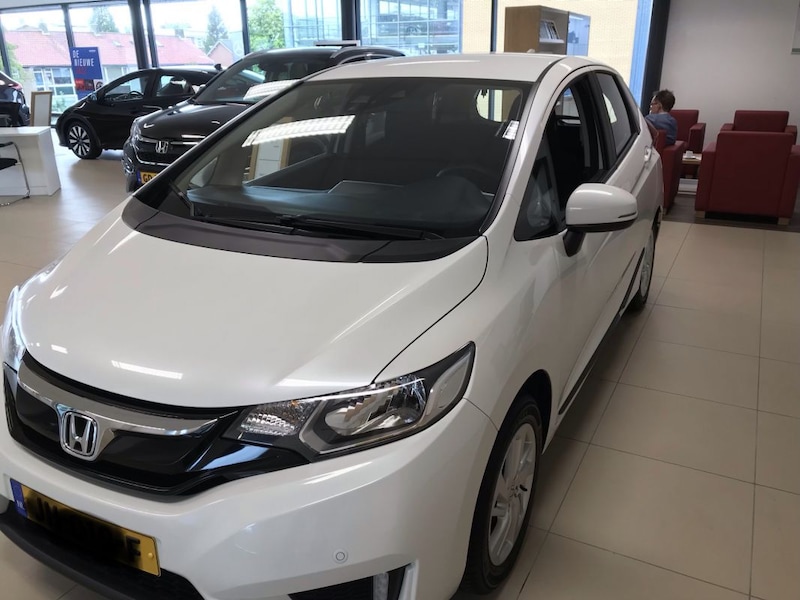 Honda Jazz 1.3 Comfort (2016)