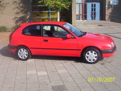 Toyota Corolla 2.0 D Linea Terra (1999)