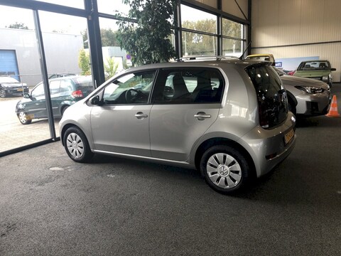 Volkswagen Up 1.0 60pk move up!