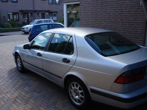 Saab 9-5 2.3 t SE (1998)