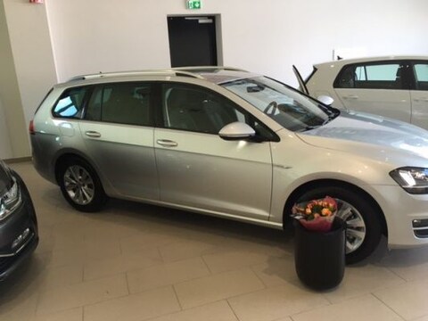 Volkswagen Golf Variant 1.0 TSI 115pk BlueMotion Connected Se (2016)