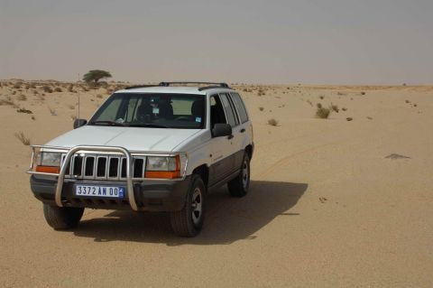 Jeep Grand Cherokee 2.5 TD Laredo (1999)