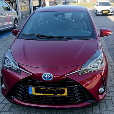 Toyota Yaris 1.5 Full Hybrid Business Plus