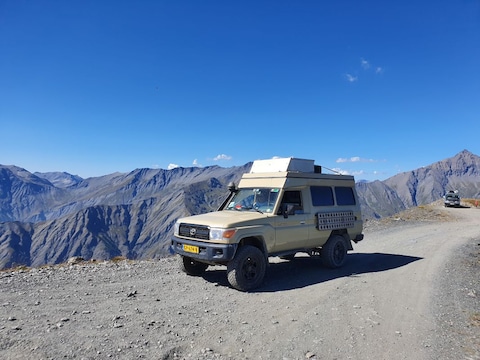 Toyota HZJ 78 4x4 camperbestelbus