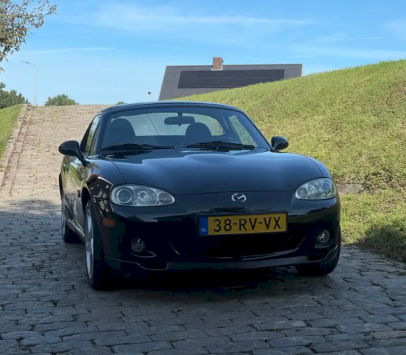 Mazda MX-5 1.6 Dynamic (2005)