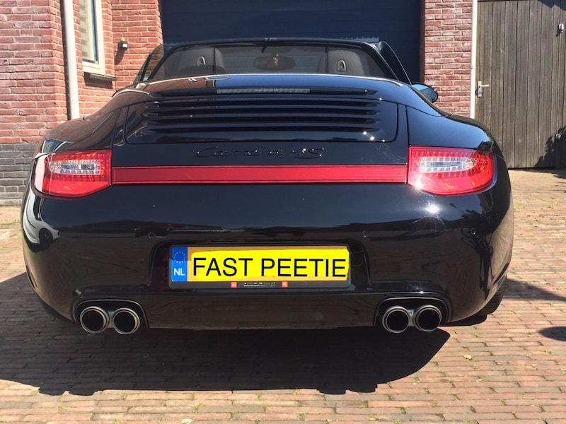 Porsche 911 Carrera 4S Cabriolet (2009)