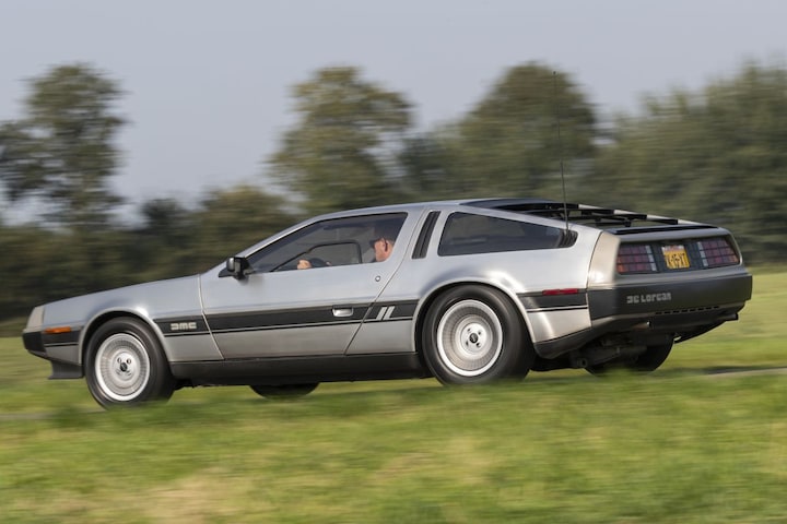 DeLorean DMC-12