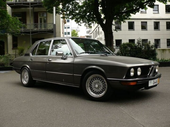 BMW 5-serie 528 (1977)