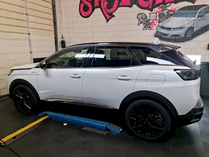 Peugeot 3008 Allure Pack Business HYbrid4 300 (2022)