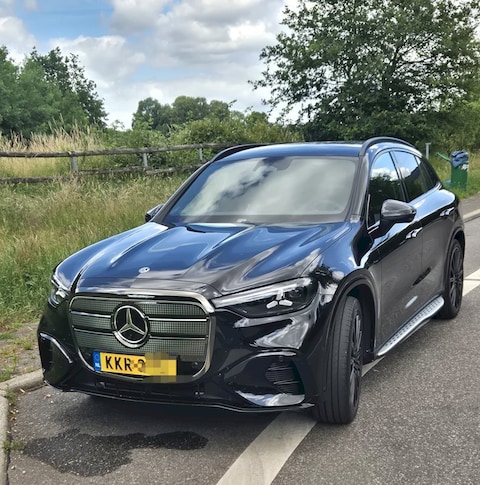 Mercedes-Benz GLC 400 Electric 4MATIC Launch Edition (2026)