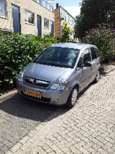 Opel Meriva 1.6-16V Essentia