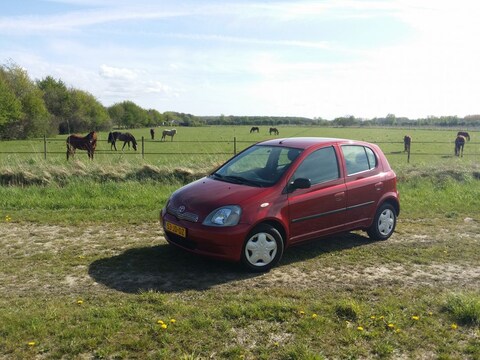 Toyota Yaris 1.3 16v VVT-i Linea Sol