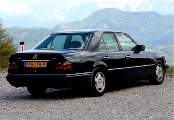 Mercedes-Benz E 250 Diesel (1994)