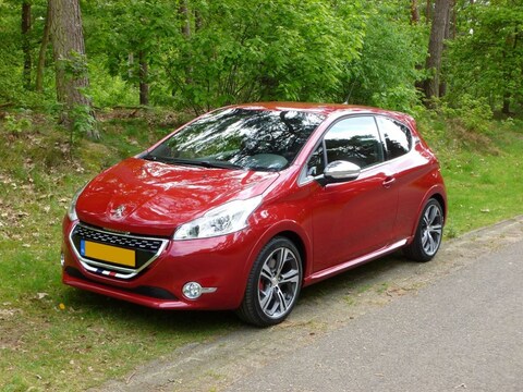 Peugeot 208 GTi 1.6 THP 200pk