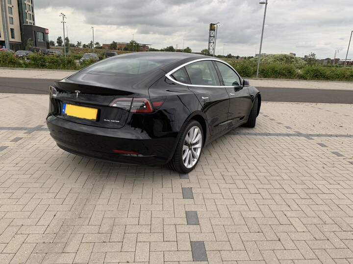 Tesla Model 3 Long Range AWD (2019)